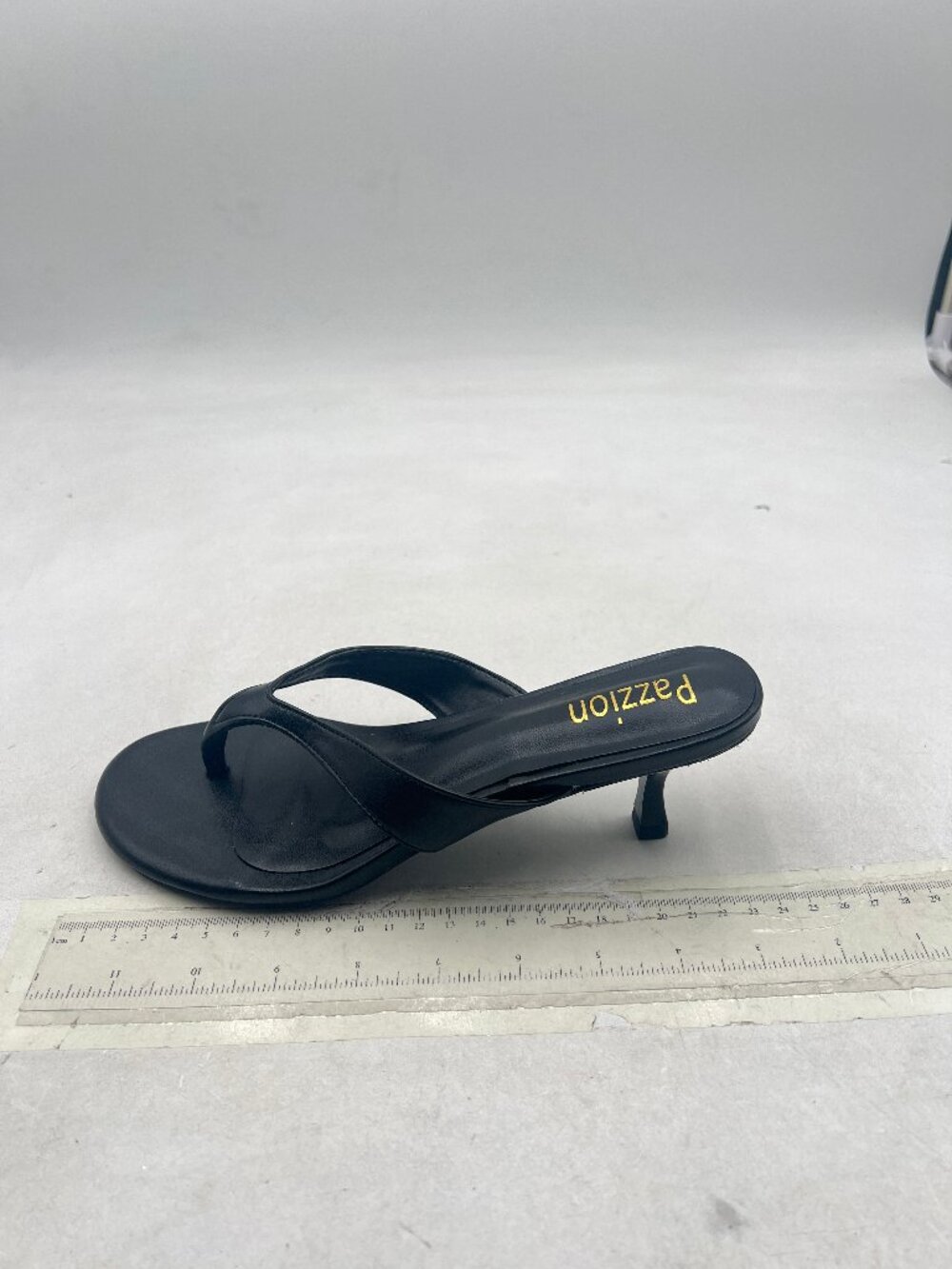 Pazzion Black Open Toe Flip Flop Slip On Low Heel Thong Sandals Party Shoe